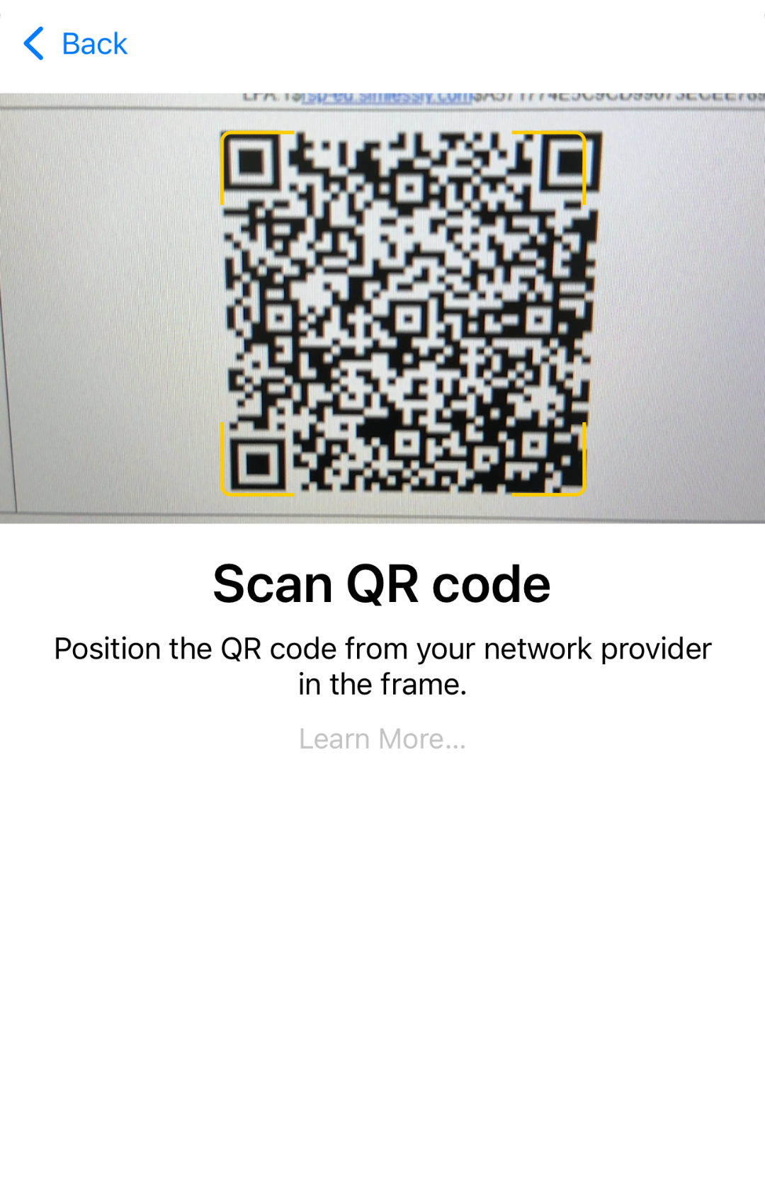 Explanation how to set up an eSIM for an iPhone mobile device.